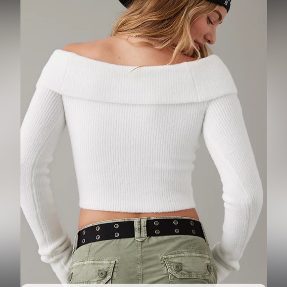Woman’s American Eagle off the shoulder wool sweater new with tag - Picture 4 of 5